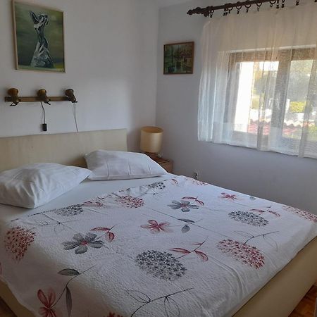 Apartments Mirjana Novi Vinodolski Zimmer foto